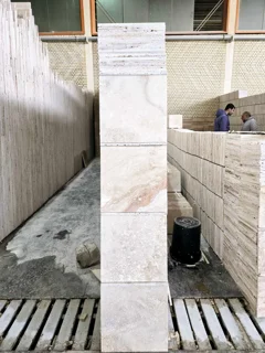 سنگ تراورتن کمشچه سفید کرم